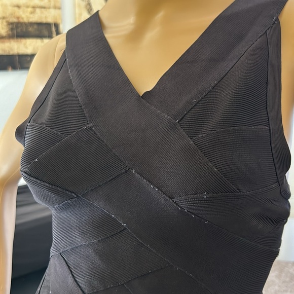 Imperfect Herve Leger Dresd - Picture 7 of 8